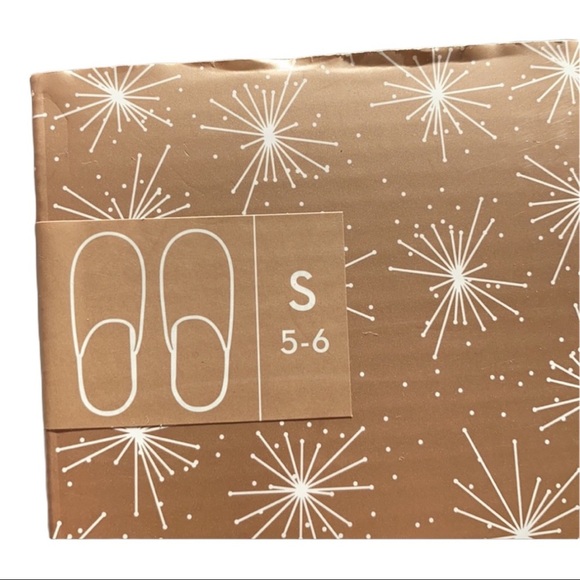 Jenni - Picture 3 of 5